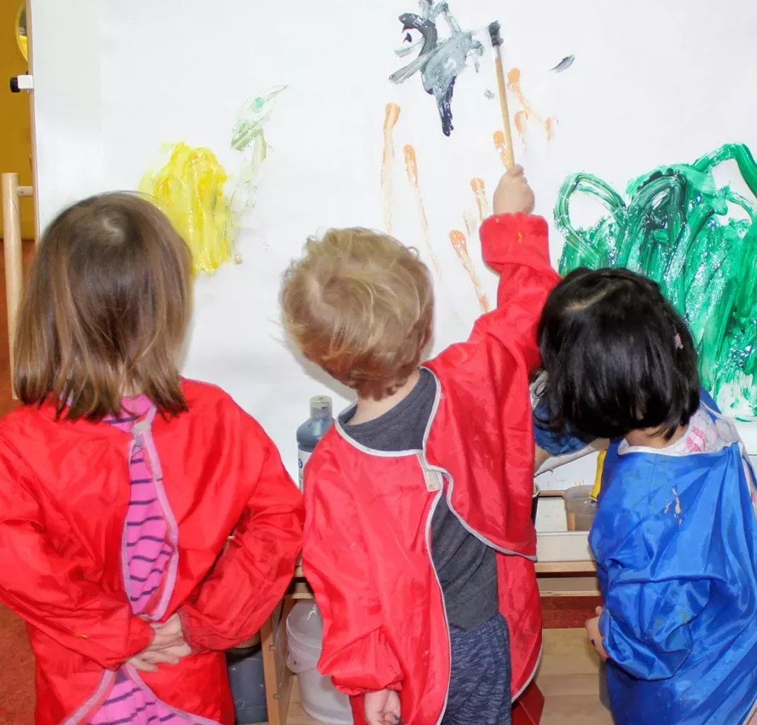 We encourage the children to play in groups of two or more, extending and elaborating play and creative ideas. We introduce children to the works of artists from different time periods and cultures.